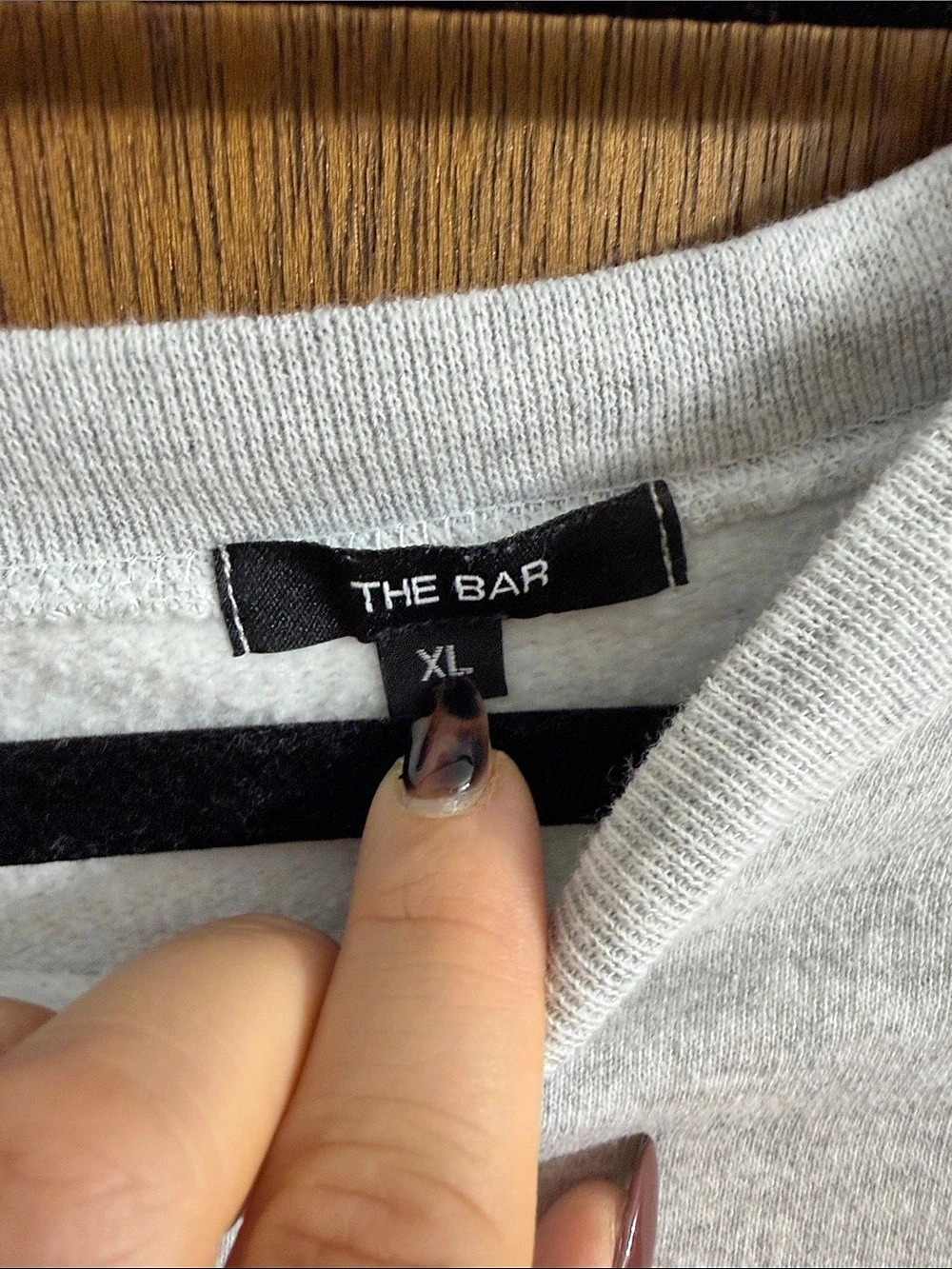 The Bar Varsity Sweatshirt Collegiate Graphic Gray & Brown XL - Picture 2 of 2
